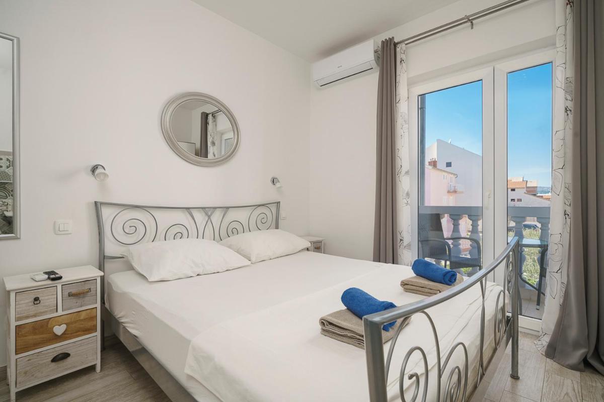 Villa Grey Stone Vodice Esterno foto