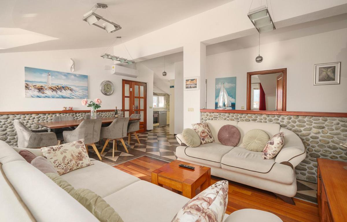Villa Grey Stone Vodice Esterno foto