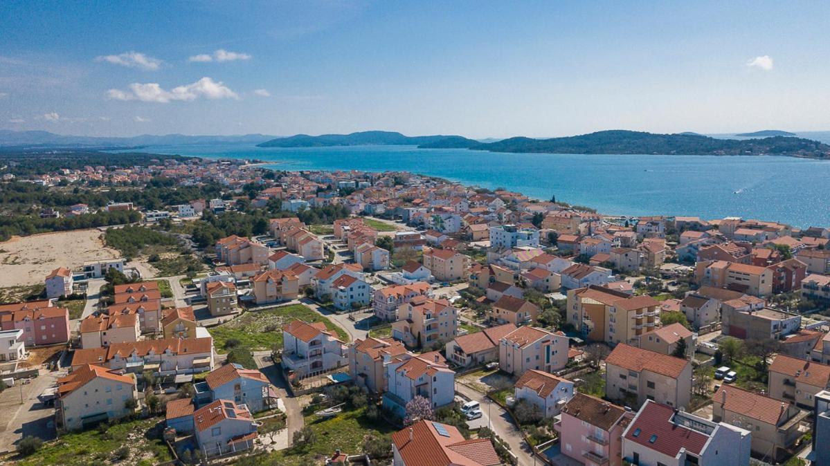 Villa Grey Stone Vodice Esterno foto
