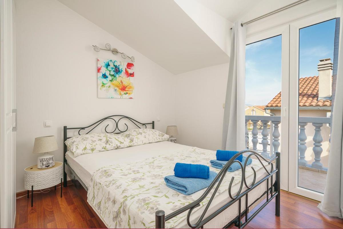 Villa Grey Stone Vodice Esterno foto