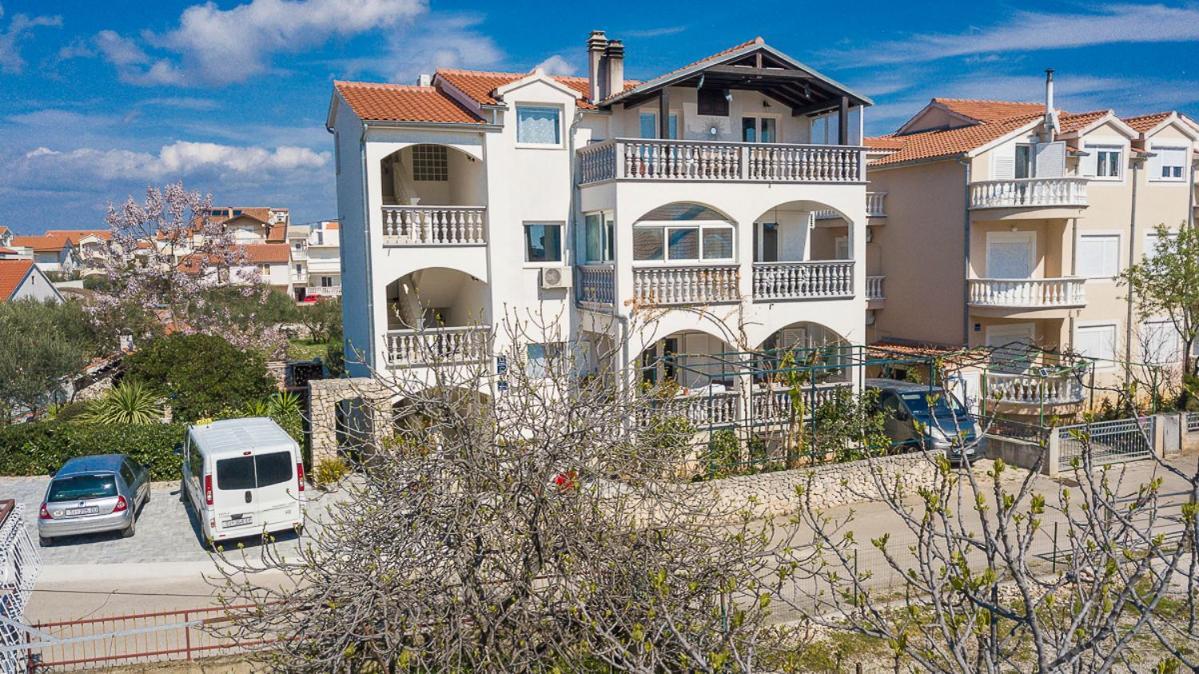 Villa Grey Stone Vodice Esterno foto