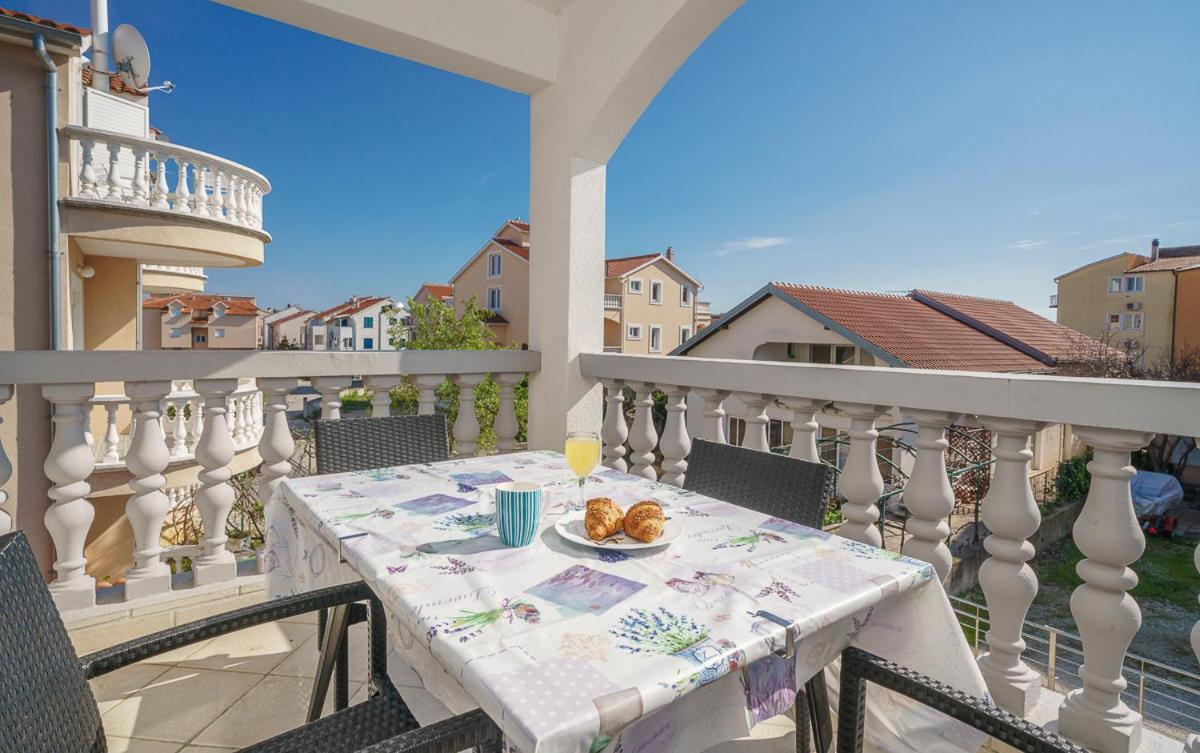 Villa Grey Stone Vodice Esterno foto